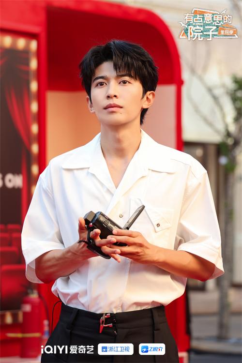 1758521576165746.jpg 4.jpg